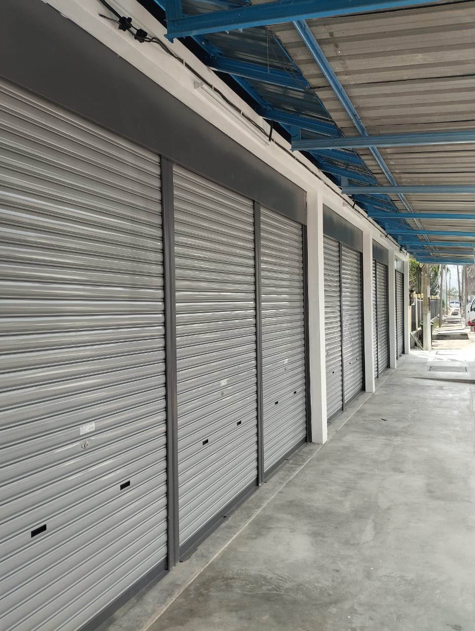 Roller Shutter 1